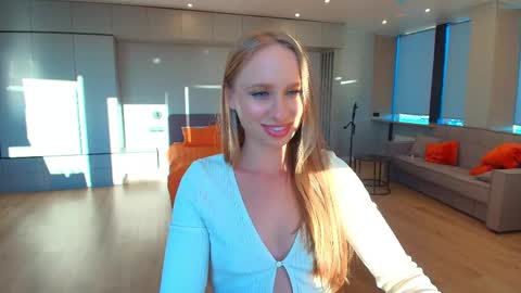 Snapshot of madlen_new chatting on June 7, 2026, 5:16 pm Madlen online show from June 7, 2026, 5:16 pm