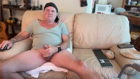 Snapshot of madmanacrossthewater chatting on October 1, 2025, 4:46 pm madmanacrossthewater online show from October 1, 2025, 4:46 pm