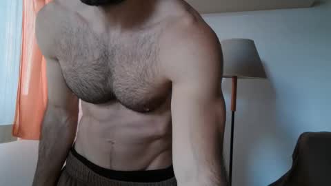 Snapshot of madmax20x chatting on January 16, 2025, 2:30 pm madmax20x online show from January 16, 2025, 2:30 pm