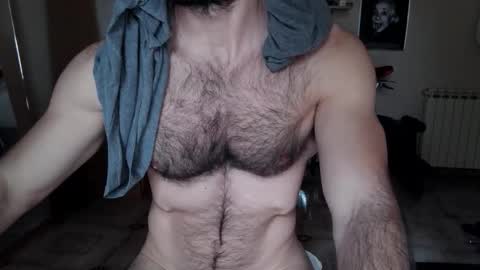 Snapshot of madmax20x chatting on December 5, 2025, 12:47 pm madmax20x online show from December 5, 2025, 12:47 pm