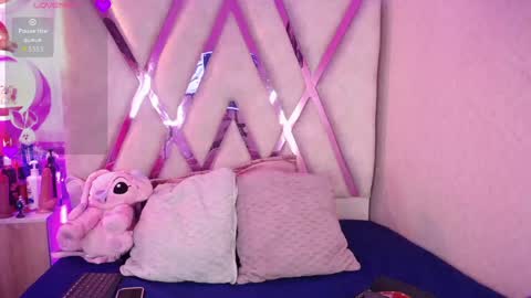 Snapshot of madyson_hill chatting on April 30, 2026, 12:00 pm Madyson online show from April 30, 2026, 12:00 pm