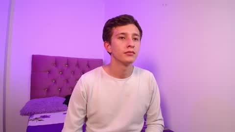 Snapshot of mae_nathan chatting on December 1, 2025, 6:29 am mae and nathan online show from December 1, 2025, 6:29 am