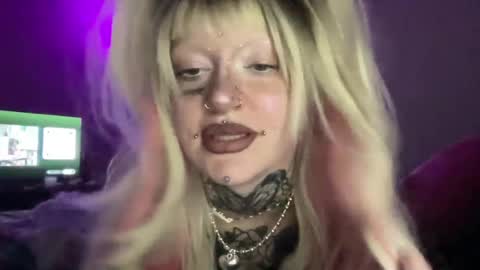Mae online show from August 9, 2026, 2:24 am