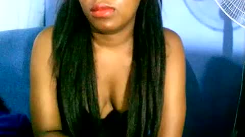 Snapshot of maelahlove chatting on December 3, 2024, 3:09 am MaelahLove online show from December 3, 2024, 3:09 am