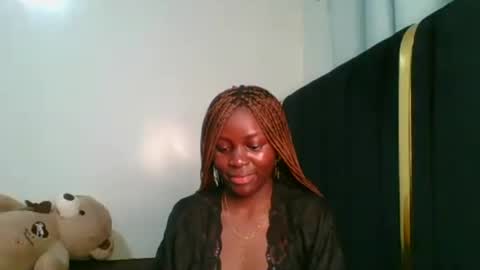 maelys_ta online show from June 16, 2026, 6:43 pm