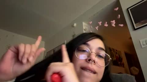 Mae Mariposa  online show from February 21, 2026, 12:55 am