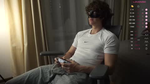 Mike XMaestro 3369 online show from October 28, 2025, 7:16 pm