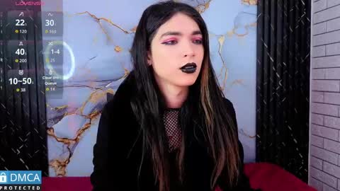 maevekuro online show from May 20, 2026, 3:02 am