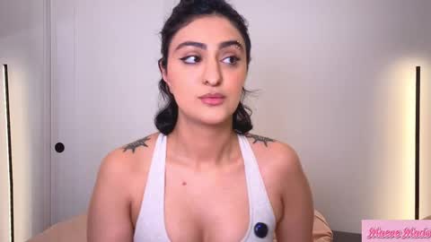 Snapshot of maevemads chatting on February 26, 2026, 12:15 pm Meaves online show from February 26, 2026, 12:15 pm