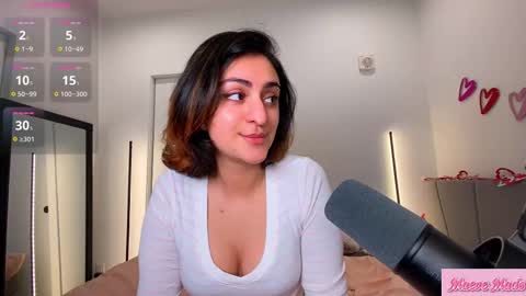 Snapshot of maevemads chatting on March 9, 2026, 2:10 pm Meaves online show from March 9, 2026, 2:10 pm