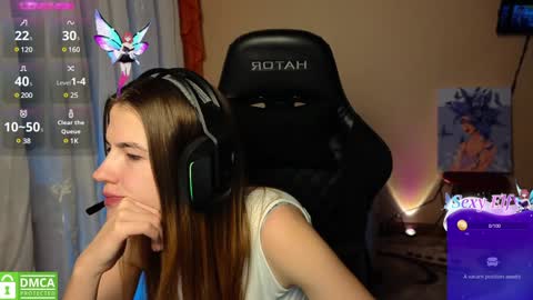 Snapshot of mag1c_eyes chatting on December 2, 2024, 9:06 pm mag1c_eyes online show from December 2, 2024, 9:06 pm