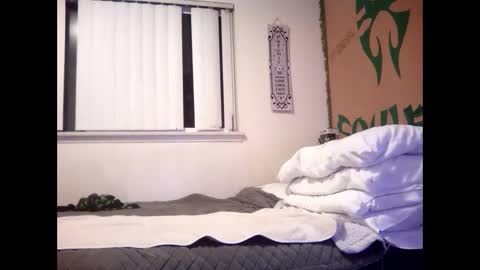 magdalena_805 online show from September 15, 2025, 3:17 am