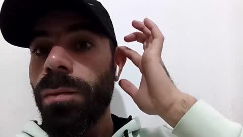 magdi165364 online show from December 22, 2025, 5:54 pm