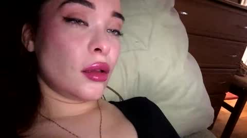 magggg658318 online show from November 26, 2025, 11:22 am