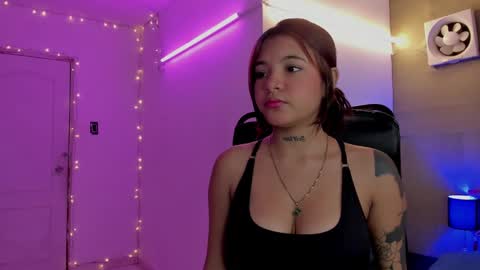 Snapshot of maggie_greene chatting on March 9, 2025, 12:53 pm Maggie online show from March 9, 2025, 12:53 pm