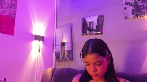 Snapshot of maggie_greene chatting on October 8, 2025, 12:25 pm Maggie online show from October 8, 2025, 12:25 pm