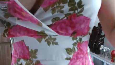 Maghenta-MS mature online show from December 19, 2025, 8:16 pm