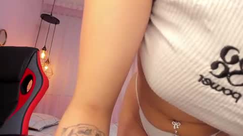 Snapshot of magic_amberr chatting on July 5, 2026, 5:14 am magic_amberr online show from July 5, 2026, 5:14 am