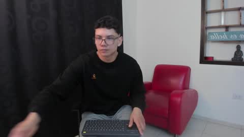 Damian Rivers online show from December 5, 2024, 10:45 pm