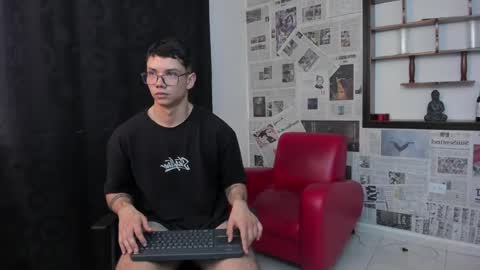 Damian Rivers online show from February 5, 2025, 7:53 pm