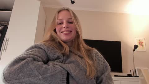 Alice  online show from January 23, 2025, 2:50 pm