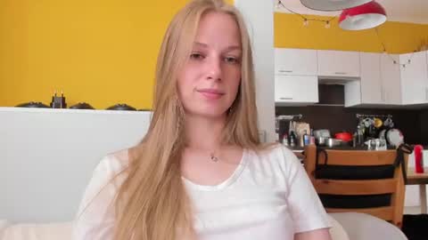 Snapshot of magic_couple13 chatting on July 1, 2026, 12:40 pm Alice online show from July 1, 2026, 12:40 pm