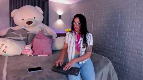magic_ivone online show from March 19, 2026, 11:47 am