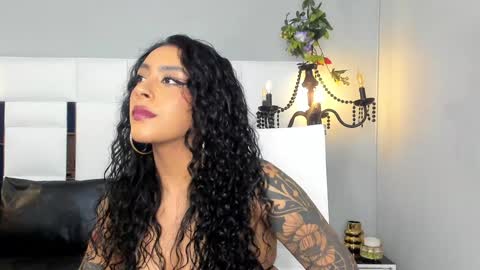 Snapshot of magic_marg chatting on January 25, 2025, 9:35 pm Marge online show from January 25, 2025, 9:35 pm