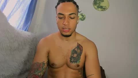 Snapshot of magic_mike_26 chatting on April 19, 2026, 1:54 pm Magic Mike online show from April 19, 2026, 1:54 pm