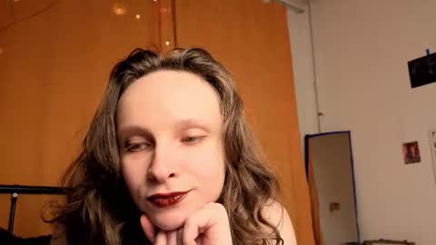 Mikky or Moon online show from December 14, 2025, 7:18 pm