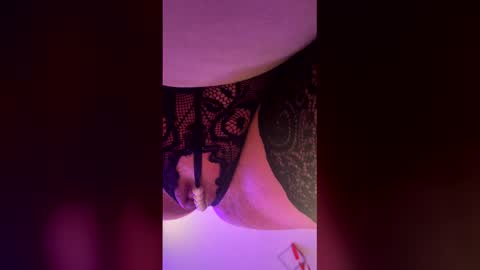 magic_woman_ya online show from April 25, 2026, 11:13 pm