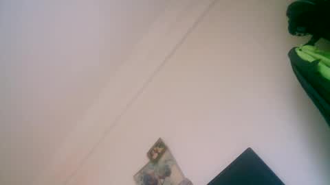 Snapshot of magicdick2 chatting on December 19, 2025, 2:02 pm magicdick2 online show from December 19, 2025, 2:02 pm