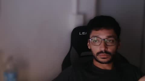 Snapshot of magicjawn chatting on October 8, 2025, 4:21 am magicjawn online show from October 8, 2025, 4:21 am