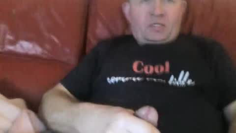 Snapshot of magicman250 chatting on December 20, 2025, 9:49 am magicman250 online show from December 20, 2025, 9:49 am