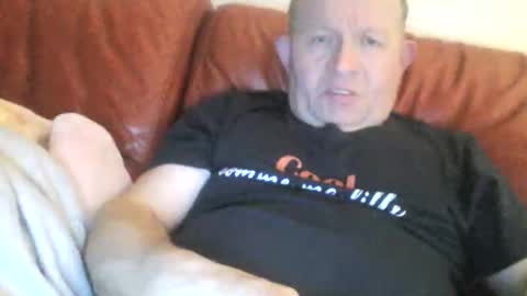 Snapshot of magicman250 chatting on December 20, 2025, 10:06 pm magicman250 online show from December 20, 2025, 10:06 pm