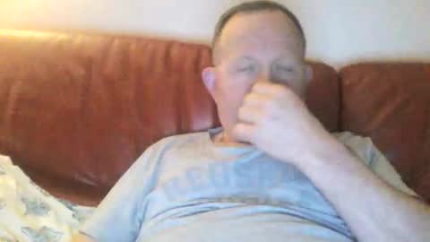 Snapshot of magicman250 chatting on April 7, 2026, 8:42 pm magicman250 online show from April 7, 2026, 8:42 pm