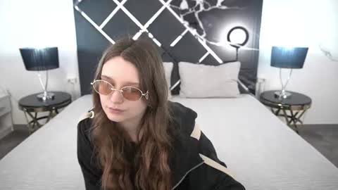 Emily online show from July 29, 2026, 6:00 am