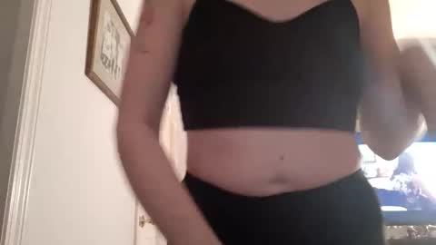 Snapshot of magictouchbunny chatting on April 6, 2026, 5:41 am Bunny online show from April 6, 2026, 5:41 am