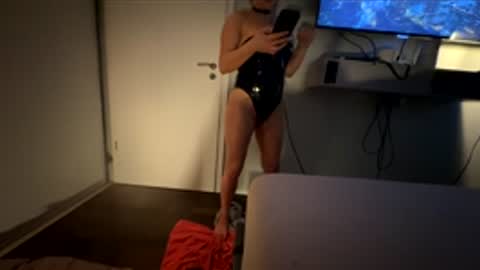 Snapshot of maglex chatting on April 5, 2026, 6:32 am maglex online show from April 5, 2026, 6:32 am