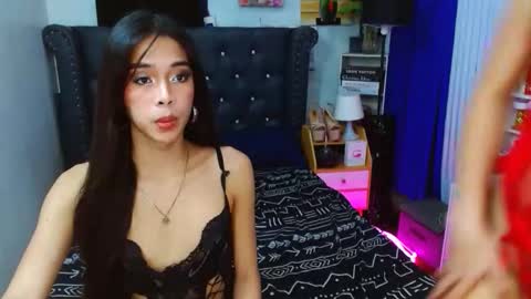 BELLA AND HANA online show from December 14, 2025, 6:23 pm