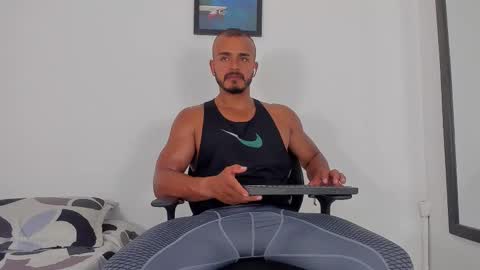 Snapshot of magnusclark chatting on February 13, 2026, 5:20 pm Magnusclark online show from February 13, 2026, 5:20 pm