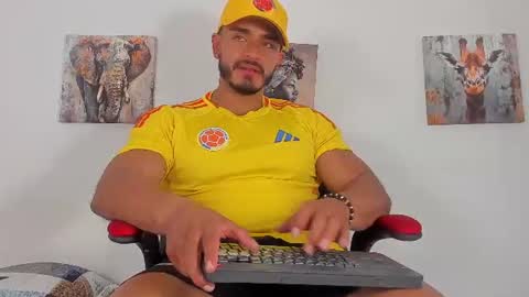 Snapshot of magnusclark chatting on July 3, 2026, 6:25 pm Magnusclark online show from July 3, 2026, 6:25 pm