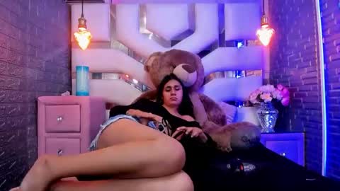mahiara hot online show from April 29, 2026, 5:52 pm