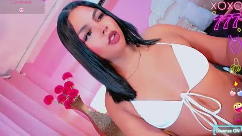 Snapshot of maia_hotts chatting on April 17, 2026, 9:07 pm CamiiGarcia online show from April 17, 2026, 9:07 pm