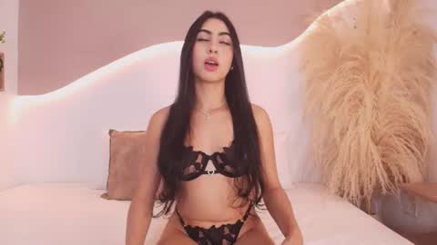 MAIA  LIA  online show from July 8, 2026, 10:03 pm