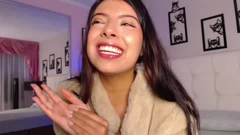 Snapshot of maia_reficco chatting on January 6, 2026, 12:53 pm Maia Reficco online show from January 6, 2026, 12:53 pm