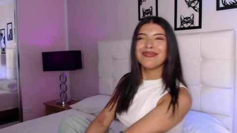 Snapshot of maia_reficco chatting on June 1, 2026, 7:59 pm Maia Reficco online show from June 1, 2026, 7:59 pm