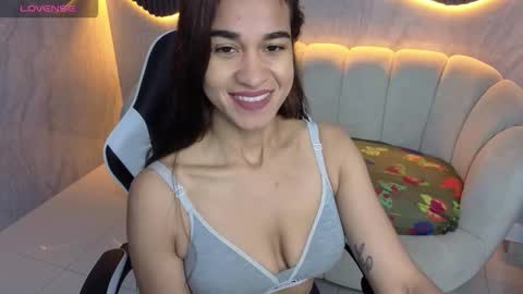 Snapshot of maia_tx chatting on October 6, 2025, 1:19 pm Online 800 to 1400 online show from October 6, 2025, 1:19 pm