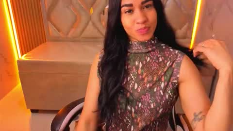 Online 800 to 1400 online show from December 15, 2025, 12:53 pm