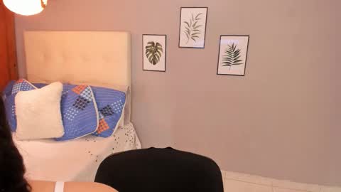 Maia online show from November 10, 2025, 12:15 pm